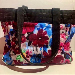 SALE‼️ Floral Thirty One Bag